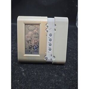 Oregon Scientific Deluxe Wireless Weather Station & Atomic Clock Model BAR608HGA